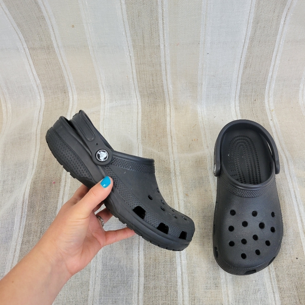 Crocs Clogs Slip On Shoes Black Size 7